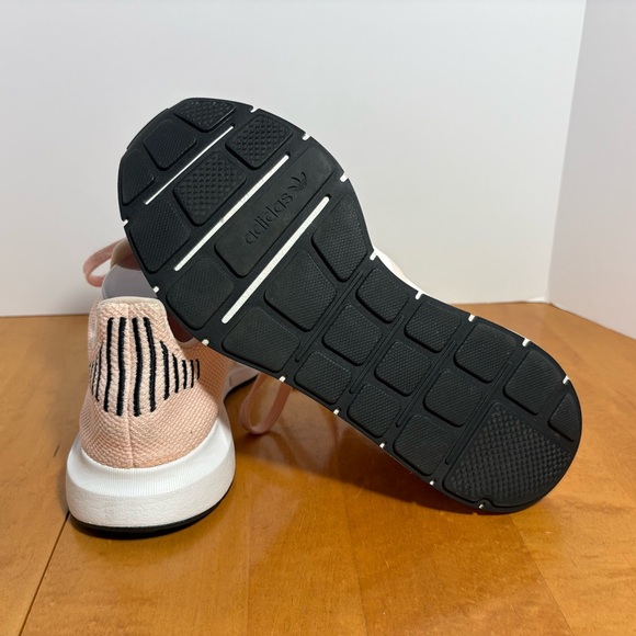 Adidas || Womens Swift Run B37681 Pink Running Shoes Sneakers Size 9 - Picture 5 of 12